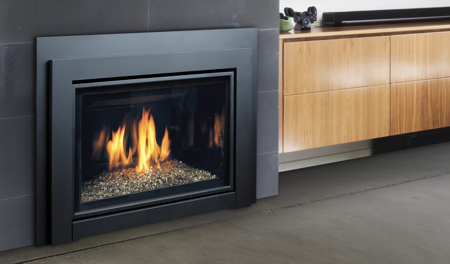 Kingsman - IDV44 - Direct Vent Fireplace Insert - SOMD Hearth